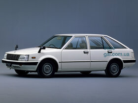 Nissan Stanza I (T11) Хэтчбек 5 дв. 1981 – 1985